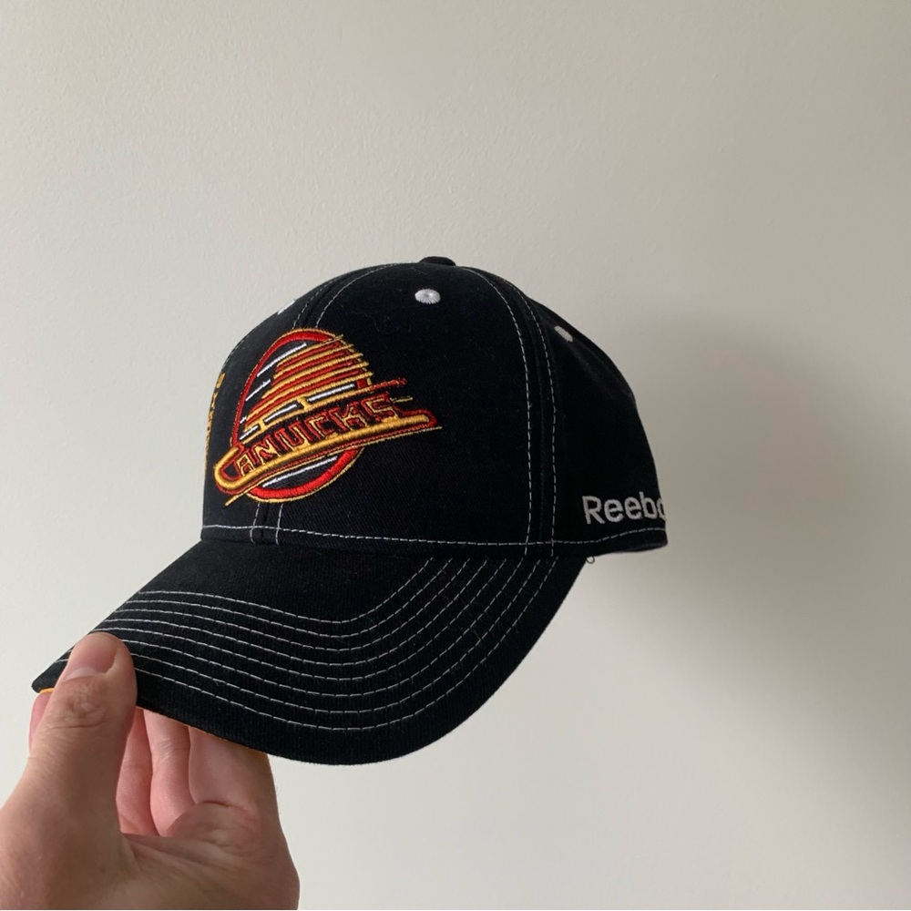 Reebok Vancouver Canucks 2013 NHL Hat